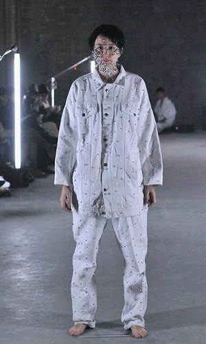 イクミ(IKUMI) 2016-17年秋冬 ウィメンズ&メンズコレクション  - 写真1