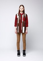 ホワイトマウンテニアリング 2016-17年秋冬ウィメンズコレクション - カジュアルにフェミニンさを｜写真2