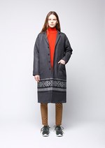 ホワイトマウンテニアリング 2016-17年秋冬ウィメンズコレクション - カジュアルにフェミニンさを｜写真6