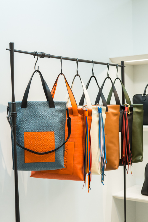 ロエベ(LOEWE) ロエベ展 パズル バッグ｜写真49