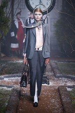 トム ブラウン ニューヨーク 2016年秋冬ウィメンズコレクション - 公園の貴婦人は紳士服を纏って｜写真9