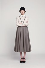 大空にはばたく勇敢でエレガントな女性をイメージ　Colenimo(コレニモ)、2011-2012年秋冬コレクション｜写真13