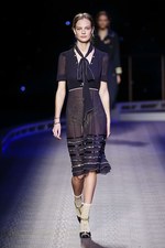 トミー ヒルフィガー 16年秋冬コレクション - 航海に想いを馳せて、ロマンティックなマリンスタイル｜写真40