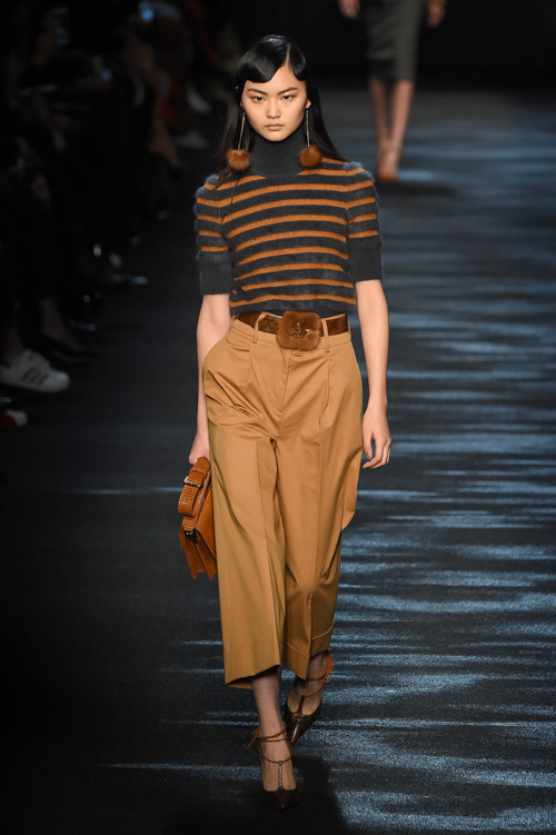 ブルマリン(Blumarine) 2016-17年秋冬 ウィメンズコレクション シルエット - 写真22
