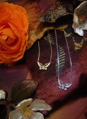 w300_loreerodkin_gothicbutterf