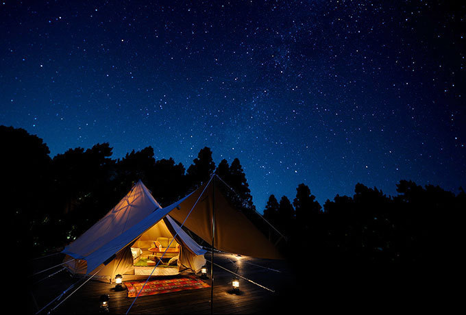 森と星空のキャンプヴィレッジ 栃木に登場 ホテルのようなテントで過ごす新しいアウトドア ファッションプレス