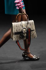 グッチ 2016-17年秋冬コレクション - 豊かな感性で築き上げる折衷主義｜写真127