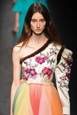 グッチ 2016-17年秋冬コレクション - 豊かな感性で築き上げる折衷主義｜写真20