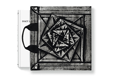 三宅一生の全仕事を対象とした集大成本『Issey Miyake』タッシェンより刊行