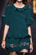 フェンディ 2016-17年秋冬ウィメンズコレクション - 自由きままに漂う波に心躍らせて｜写真18