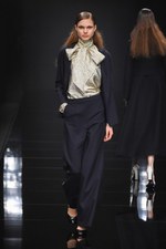 アンテプリマ 2016-17年秋冬コレクション - 美しい薔薇は強さを秘めている｜写真27