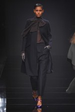 アンテプリマ 2016-17年秋冬コレクション - 美しい薔薇は強さを秘めている｜写真31