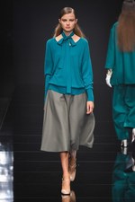 アンテプリマ 2016-17年秋冬コレクション - 美しい薔薇は強さを秘めている｜写真35