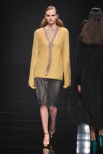 アンテプリマ 2016-17年秋冬コレクション - 美しい薔薇は強さを秘めている｜写真40