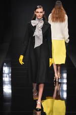 アンテプリマ 2016-17年秋冬コレクション - 美しい薔薇は強さを秘めている｜写真47