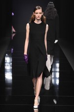 アンテプリマ 2016-17年秋冬コレクション - 美しい薔薇は強さを秘めている｜写真49