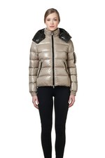 デュベティカ(DUVETICA) 女性らしさ｜写真10