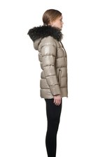 デュベティカ(DUVETICA) 女性らしさ｜写真18