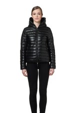 デュベティカ(DUVETICA) 女性らしさ｜写真46