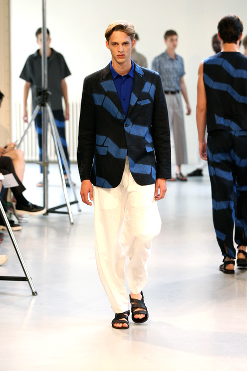 イッセイ ミヤケ メン(ISSEY MIYAKE MEN) 2012年春夏メンズコレクション  - 写真2