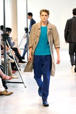 イッセイ ミヤケ メン(ISSEY MIYAKE MEN)2012春夏コレクション｜写真16