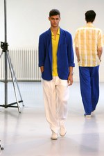 イッセイ ミヤケ メン(ISSEY MIYAKE MEN)2012春夏コレクション｜写真28