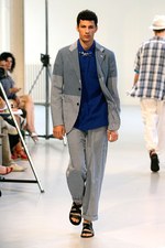 イッセイ ミヤケ メン(ISSEY MIYAKE MEN)2012春夏コレクション｜写真30
