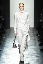 ボッテガ・ヴェネタ 2016-17年秋冬ウィメンズコレクション - 秘めることで生まれる美｜写真4