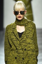 ボッテガ・ヴェネタ 2016-17年秋冬ウィメンズコレクション - 秘めることで生まれる美｜写真19