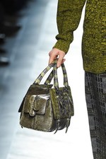 ボッテガ・ヴェネタ 2016-17年秋冬ウィメンズコレクション - 秘めることで生まれる美｜写真20