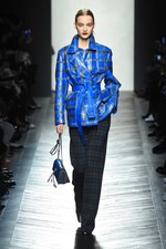 ボッテガ・ヴェネタ 2016-17年秋冬ウィメンズコレクション - 秘めることで生まれる美｜写真24