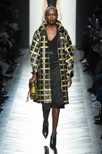 ボッテガ・ヴェネタ 2016-17年秋冬ウィメンズコレクション - 秘めることで生まれる美｜写真28