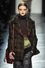 ボッテガ・ヴェネタ 2016-17年秋冬ウィメンズコレクション - 秘めることで生まれる美｜写真34