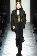 ボッテガ・ヴェネタ 2016-17年秋冬ウィメンズコレクション - 秘めることで生まれる美｜写真39