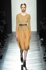 ボッテガ・ヴェネタ 2016-17年秋冬ウィメンズコレクション - 秘めることで生まれる美｜写真74