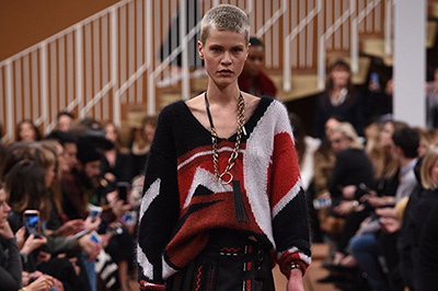 トッズ 2016年秋冬コレクション - 編み込みとレザーで実現する、ナチュラルかつ洗練されたスタイル