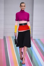 サルヴァトーレ フェラガモ 2016年秋冬ウィメンズコレクション - 色彩を弾ませポップに遊んで｜写真10