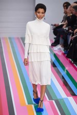 サルヴァトーレ フェラガモ 2016年秋冬ウィメンズコレクション - 色彩を弾ませポップに遊んで｜写真31