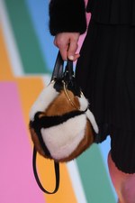 サルヴァトーレ フェラガモ 2016年秋冬ウィメンズコレクション - 色彩を弾ませポップに遊んで｜写真34