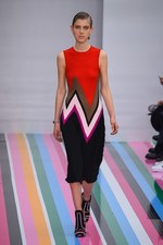 サルヴァトーレ フェラガモ 2016年秋冬ウィメンズコレクション - 色彩を弾ませポップに遊んで｜写真42