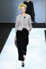 ジョルジオ アルマーニ 2016年秋冬ウィメンズコレクション - ブラック ベルベットに魅せられて｜写真3