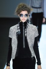 ジョルジオ アルマーニ 2016年秋冬ウィメンズコレクション - ブラック ベルベットに魅せられて｜写真6