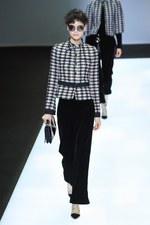 ジョルジオ アルマーニ 2016年秋冬ウィメンズコレクション - ブラック ベルベットに魅せられて｜写真7