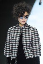 ジョルジオ アルマーニ 2016年秋冬ウィメンズコレクション - ブラック ベルベットに魅せられて｜写真10