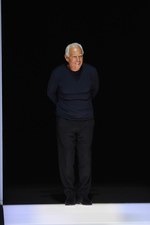 ジョルジオ アルマーニ 2016年秋冬ウィメンズコレクション - ブラック ベルベットに魅せられて｜写真117