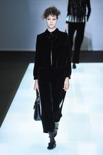 ジョルジオ アルマーニ 2016年秋冬ウィメンズコレクション - ブラック ベルベットに魅せられて｜写真12