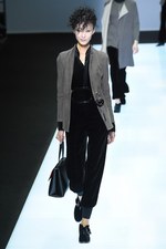 ジョルジオ アルマーニ 2016年秋冬ウィメンズコレクション - ブラック ベルベットに魅せられて｜写真26