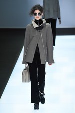 ジョルジオ アルマーニ 2016年秋冬ウィメンズコレクション - ブラック ベルベットに魅せられて｜写真29