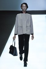 ジョルジオ アルマーニ 2016年秋冬ウィメンズコレクション - ブラック ベルベットに魅せられて｜写真31