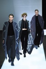 ジョルジオ アルマーニ 2016年秋冬ウィメンズコレクション - ブラック ベルベットに魅せられて｜写真32